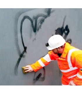 More about Peinture ou vernis anti-graffiti